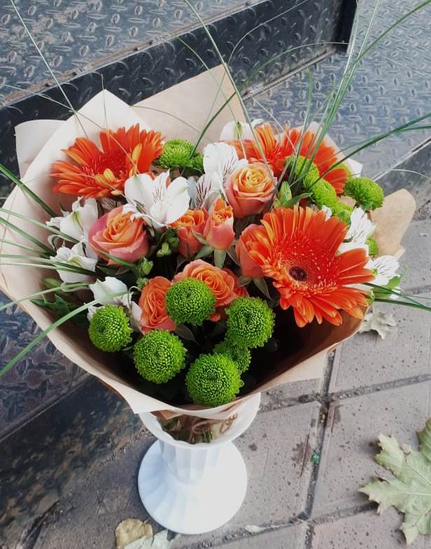 Букет цветов из: Герберы, Хризантемы, Альстромерии и Розы в Рощино