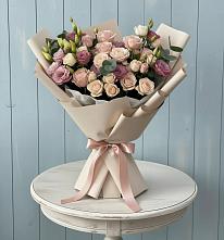 Букет цветов из:  Розы и Лизиантусы в Рощино