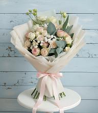 Букет цветов из:  Розы и Лизиантусы в Рощино