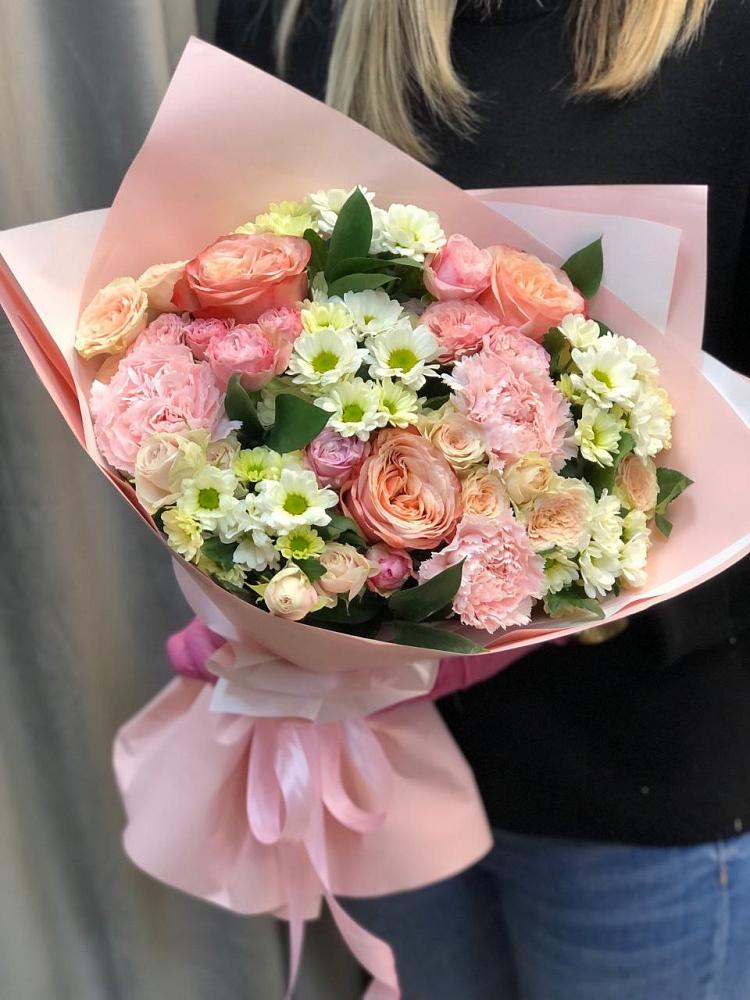 Букет цветов из: Гвоздики, Розы и Хризантемы в Рощино