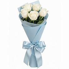 Букет 5 Белых роз Проуд в Рощино