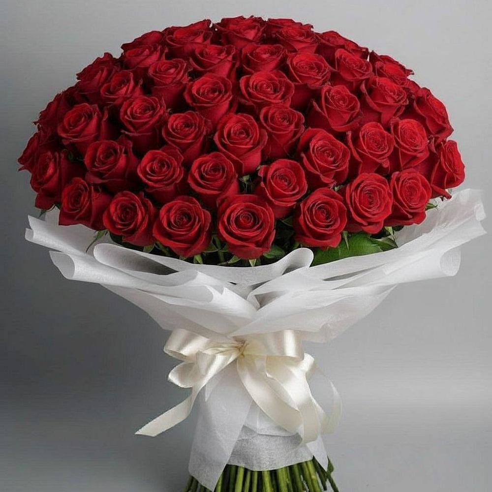Букет 101 Красная роза Блэк Мэджик в Рощино