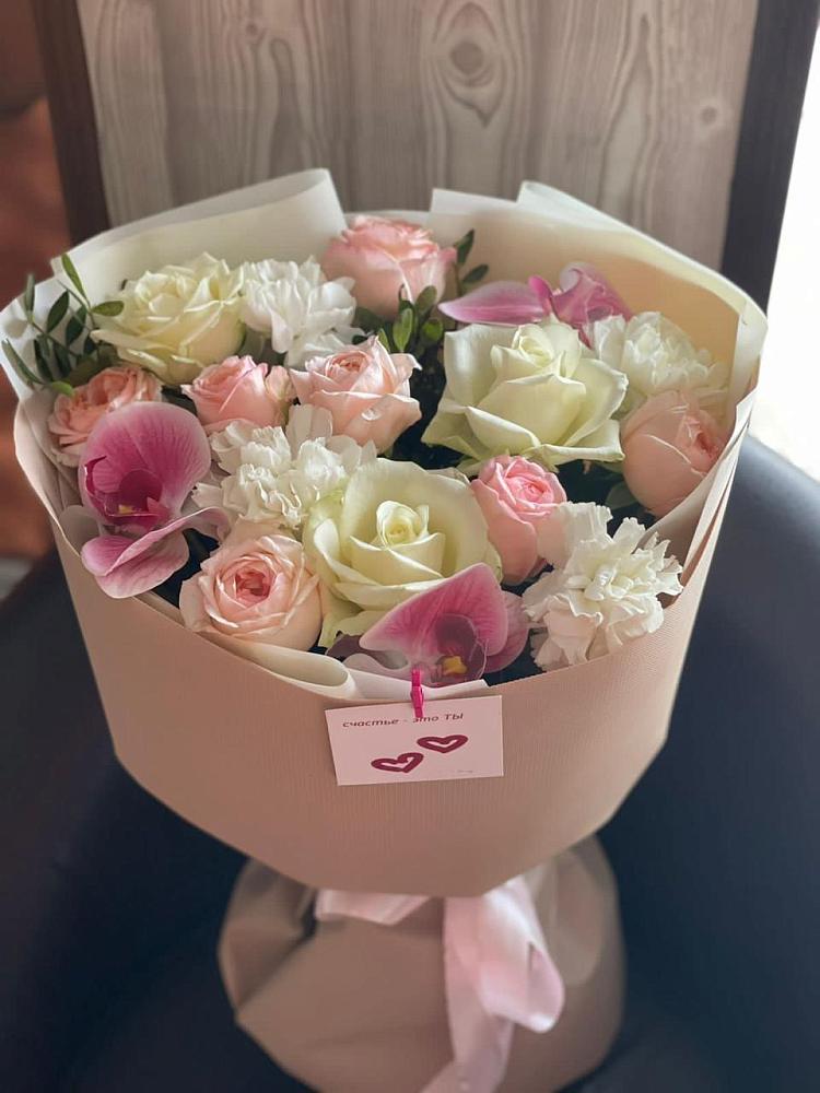 Букет цветов из: Орхидеи, Розы и Гвоздики в Рощино