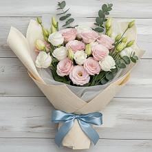 Букет цветов из:  Лизиантусы в Рощино