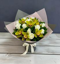 Букет цветов из:  Орхидеи и Розы в Рощино