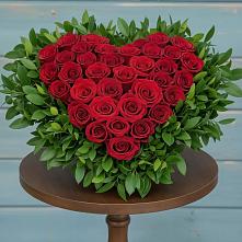 Цветочная композиция из Розы в виде сердца #REPLACE_PRED# Рощино