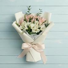 Букет цветов из:  Альстромерии в Рощино