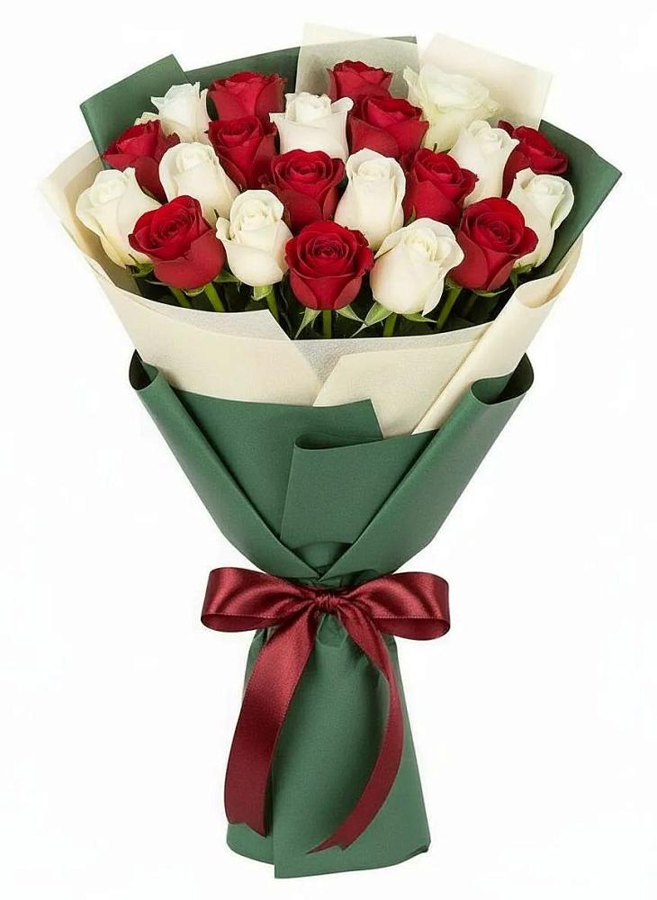 Букет Микс из красных и белых роз в Рощино