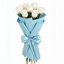 Букет 7 белых роз Проуд в Рощино