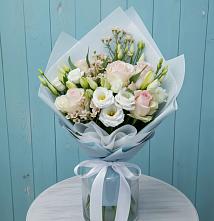 Букет цветов из:  Розы и Лизиантусы в Рощино
