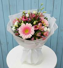 Букет цветов из:  Герберы, Альстромерии и Лизиантусы #REPLACE_PRED# Рощино