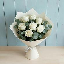 Букет Белые розы в Эвкалипте в Рощино