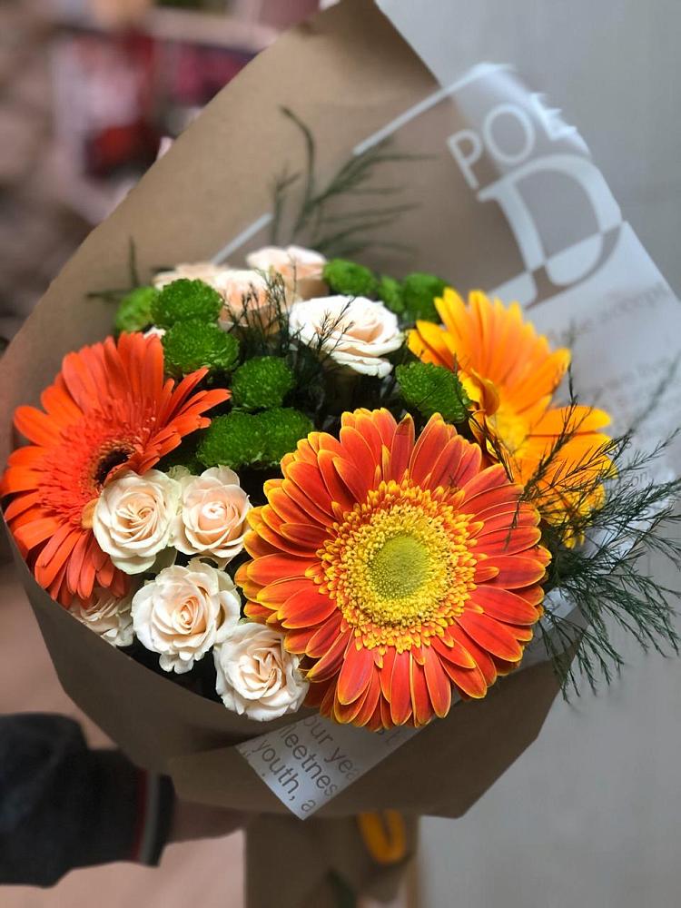 Букет цветов из: Герберы, Хризантемы и Розы в Рощино