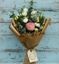 Букет цветов из:  Розы и Лизиантусы в Рощино