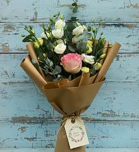 Букет цветов из:  Розы и Лизиантусы в Рощино